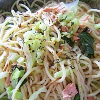 鮭とキャベツ大蒜パスタ